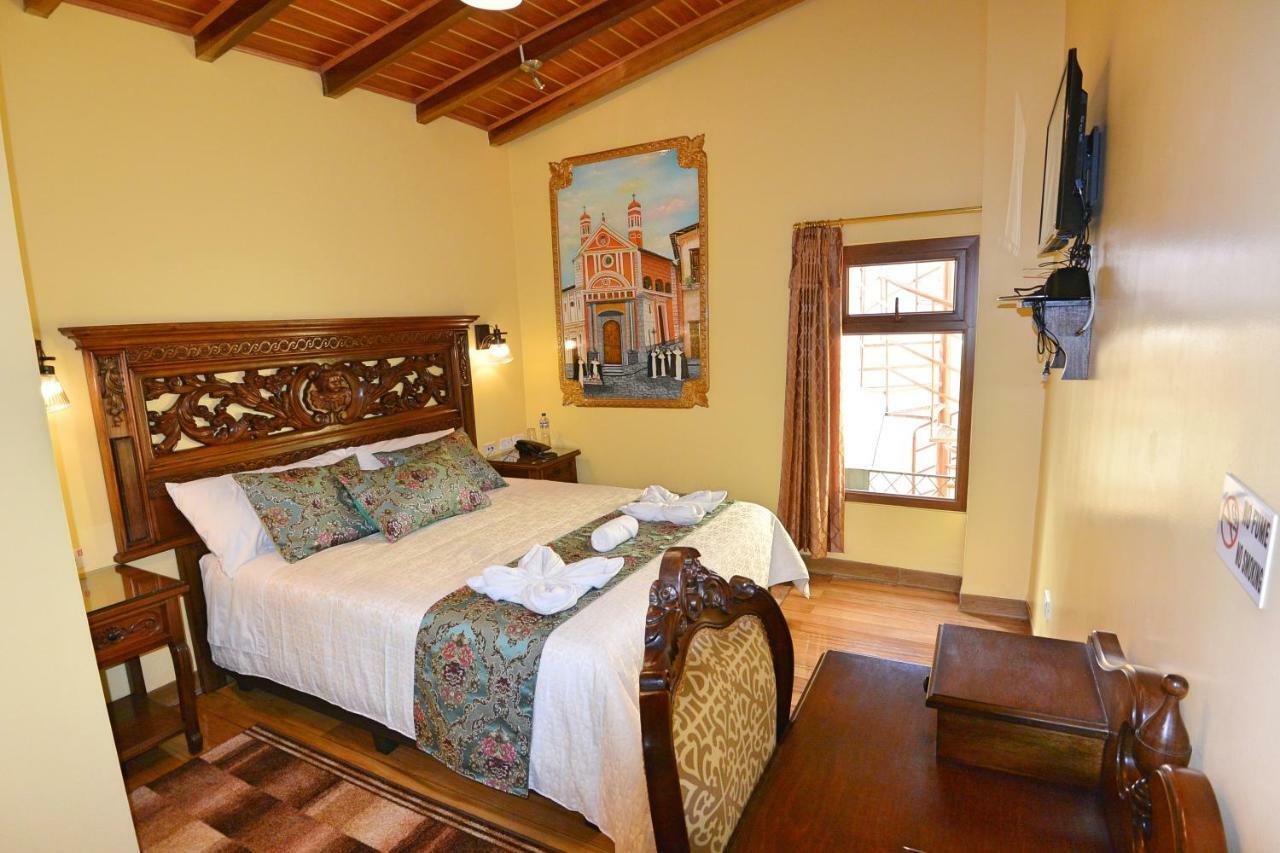 La Basilica Hotel